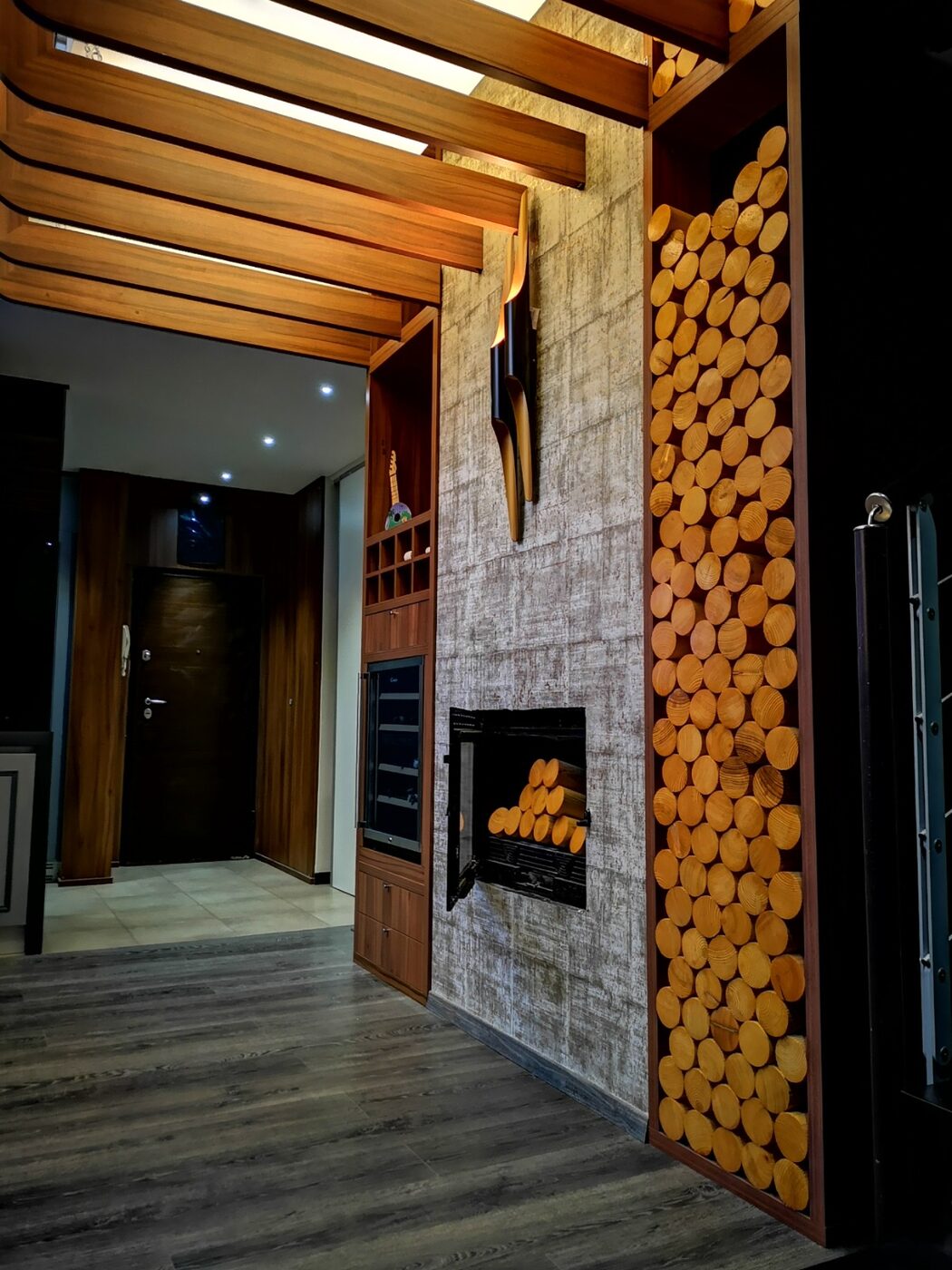 Detaliu trunchiuri lemn penthouse Pipera